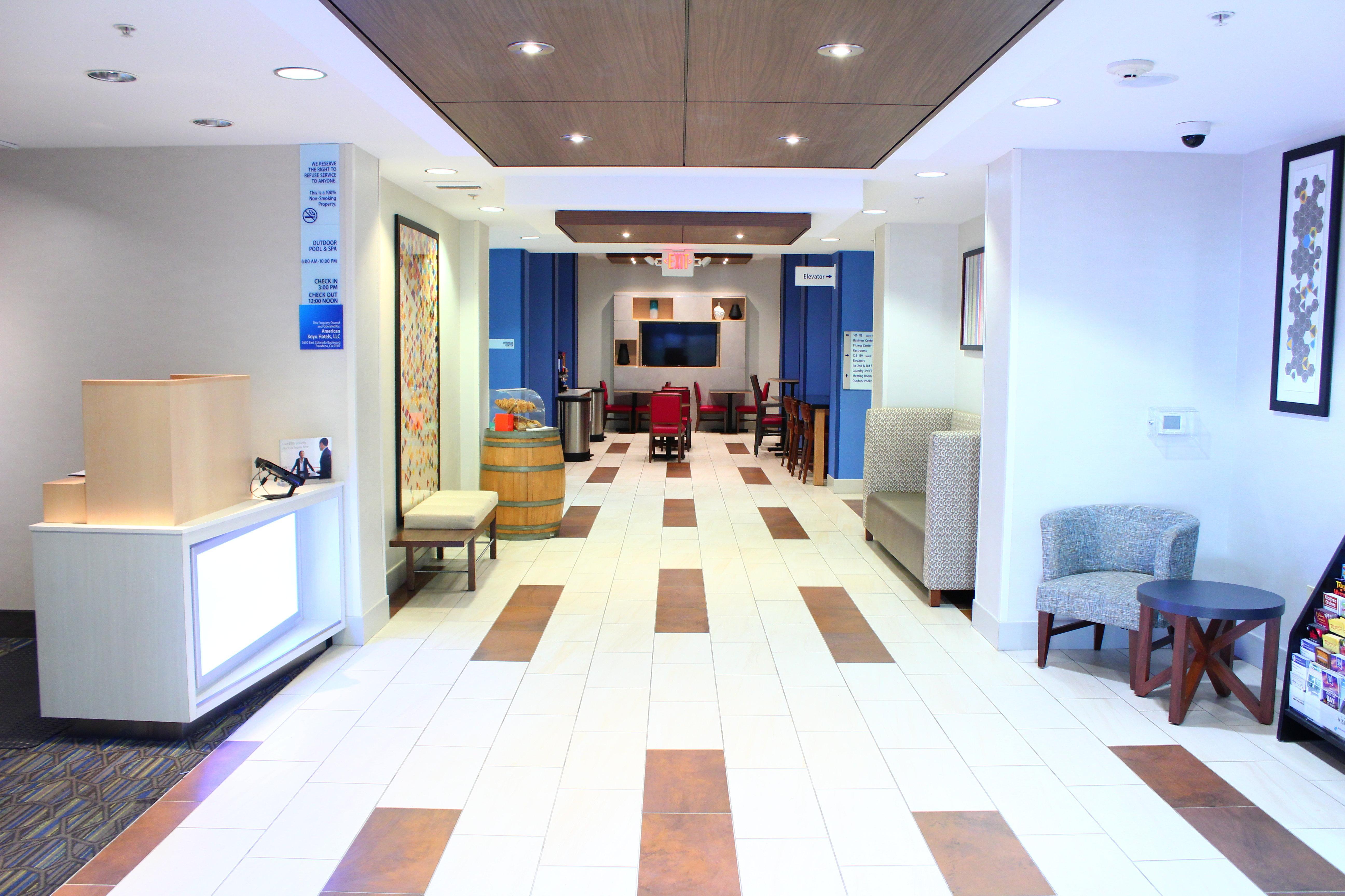 Holiday Inn Express Hotel & Suites Napa Valley-American Canyon By Ihg Exterior photo