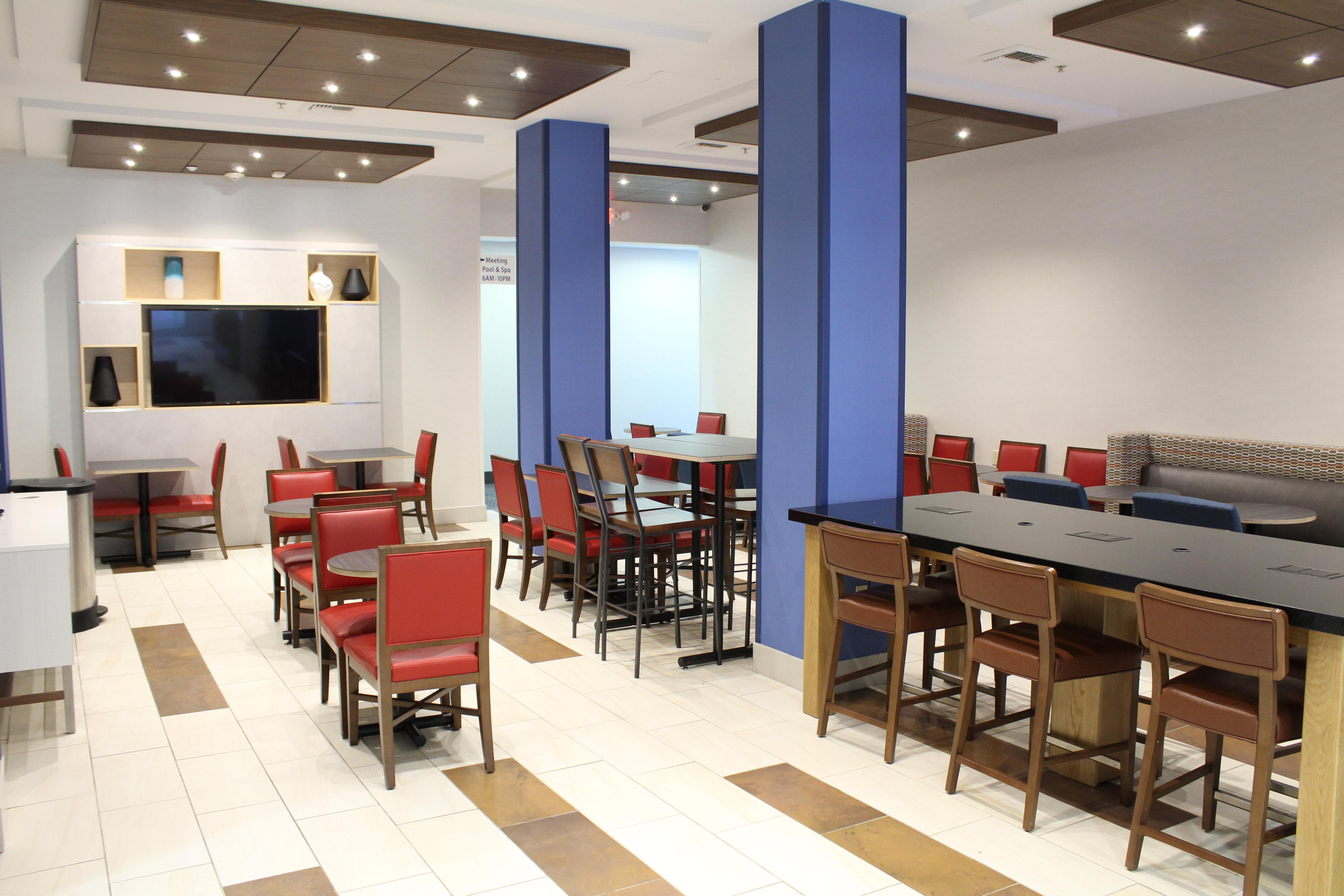 Holiday Inn Express Hotel & Suites Napa Valley-American Canyon By Ihg Exterior photo