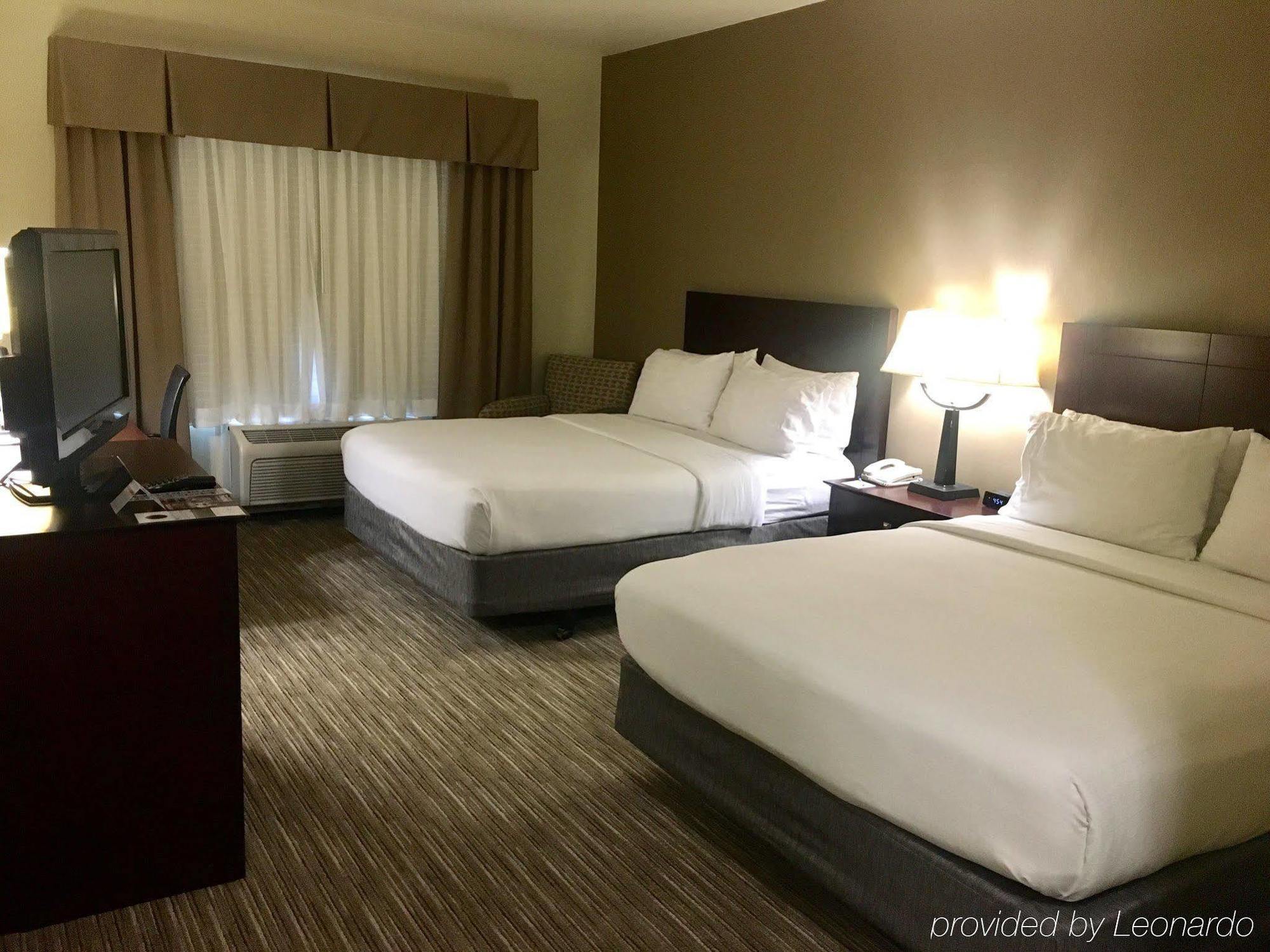 Holiday Inn Express Hotel & Suites Napa Valley-American Canyon By Ihg Exterior photo