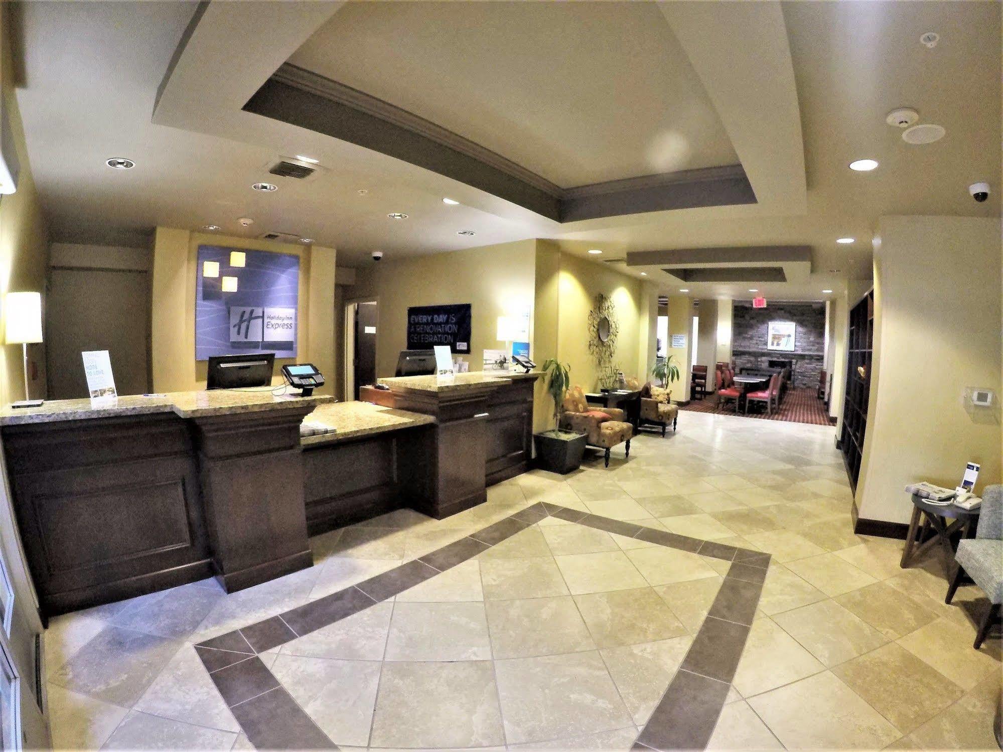 Holiday Inn Express Hotel & Suites Napa Valley-American Canyon By Ihg Exterior photo