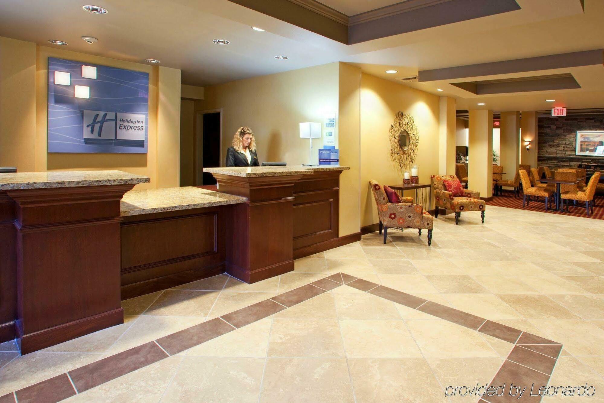 Holiday Inn Express Hotel & Suites Napa Valley-American Canyon By Ihg Exterior photo